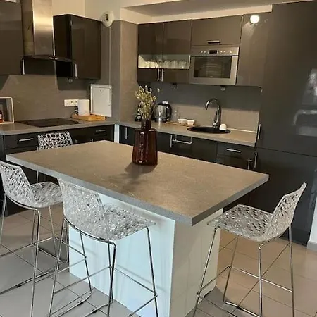 Apartment Grand Appt Proche Paris Parking *